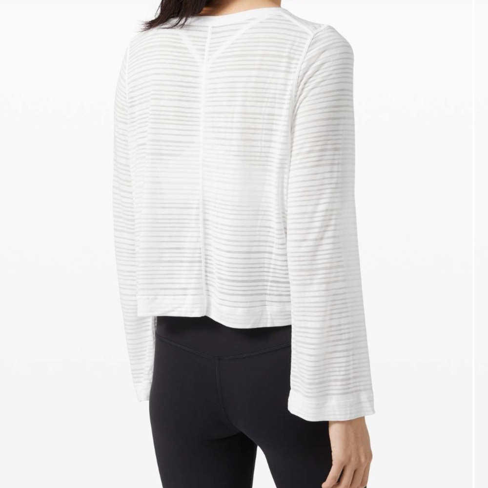 Lululemon Clear and Present Long Sleeve - Picture 2 of 3